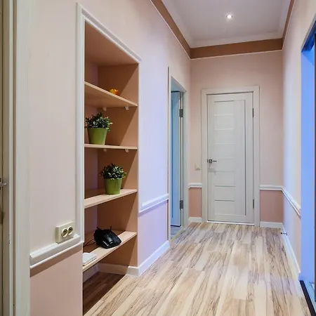 Apartment Vokzal Kirova 1 *