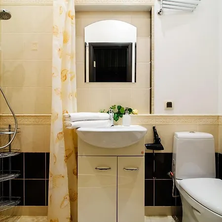 Apartment Vokzal Kirova 1 *