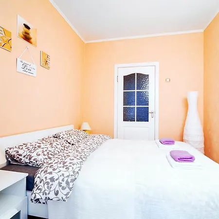 Apartment Vokzal Kirova 1